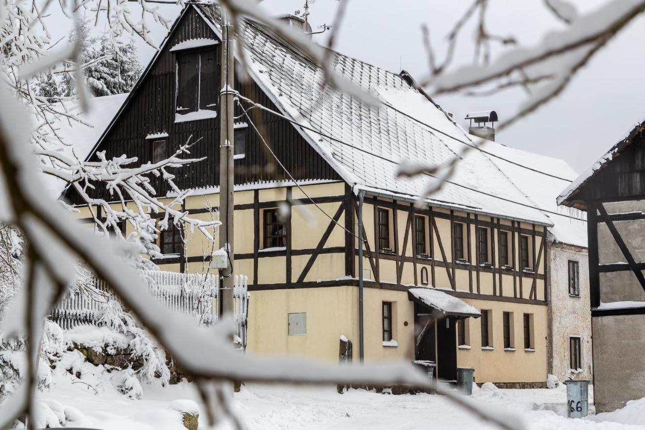 Chalupa Hrázděnka v Krušných horách Horní Blatná Exterior foto
