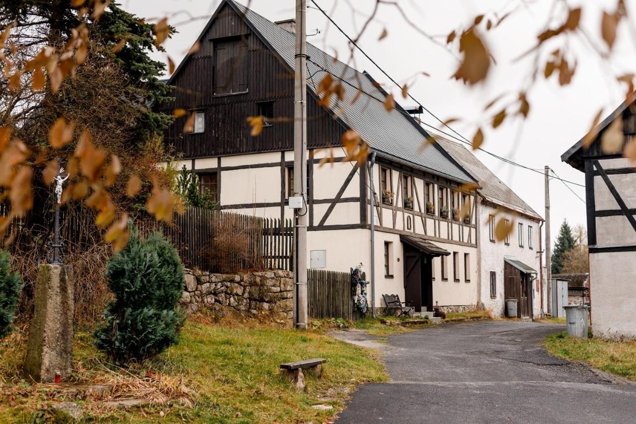 Chalupa Hrázděnka v Krušných horách Horní Blatná Exterior foto